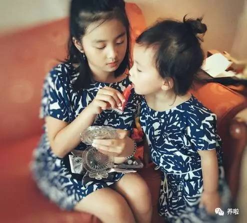 有了二胎，怎样让两个宝宝好好相处呢？