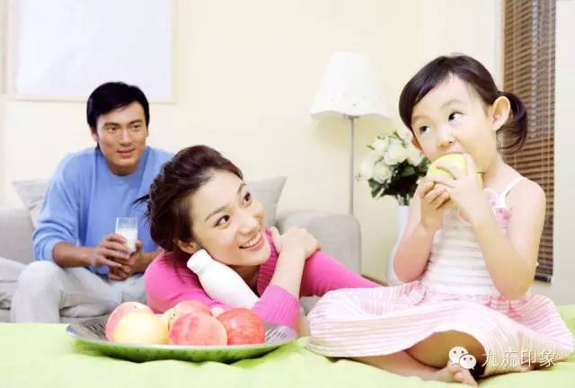缺失的父亲+焦虑的母亲+失控的孩子=？