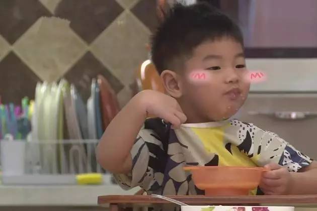 安吉和小鱼儿相爱相杀，胡可教育孩子的诀窍竟是...