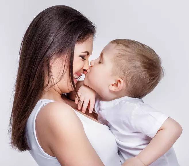 孩子，你可能不记得我曾这样爱过你……