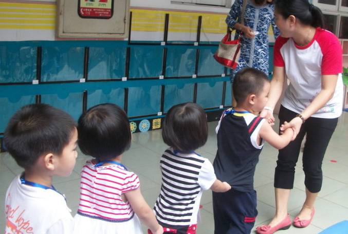 如何与幼儿园老师恰当有效地沟通？