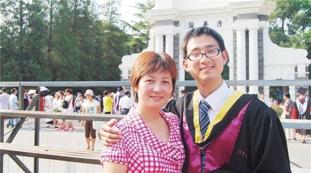 高考结束，快来看看人家妈妈怎样炼成清华直博生儿子的！