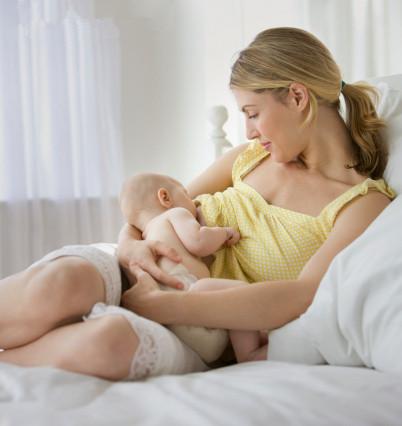 如何判断新生儿是否吃饱了4