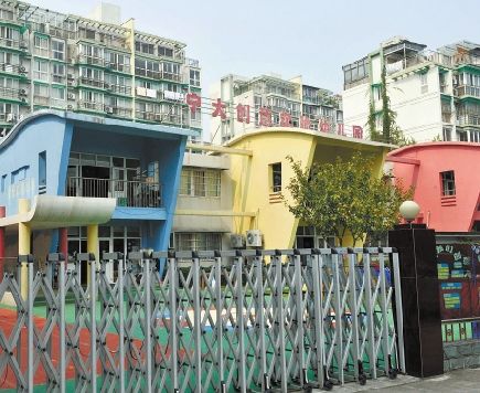 幼儿园收费兴趣班占据孩子午睡时间!