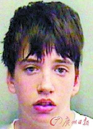 英国14岁少年模仿电视剧情节弑母
