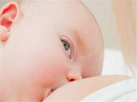 母乳和奶粉混合喂养需要喂水吗2