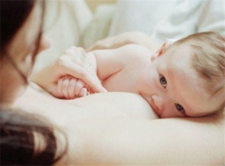 混合喂养如何避免乳头混淆4