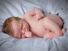 新生儿呼吸肚子起伏大正常吗2