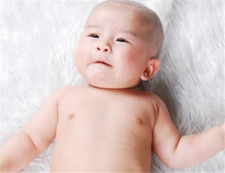 新生儿肚子进风怎么办3
