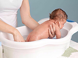 秋季新生儿洗澡水温多少合适2