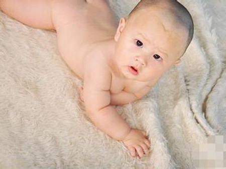 新生儿腹泻拉水怎么办3