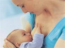 新生儿饿了就要喂奶吗2