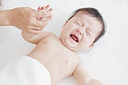 新生儿腹泻呕吐怎么办3