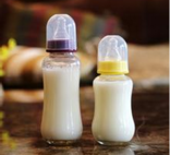 初生婴儿用什么奶瓶好3
