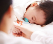 新生儿安抚奶嘴什么时候用2