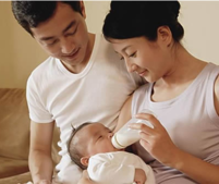 新生儿吐奶后打嗝怎么办5