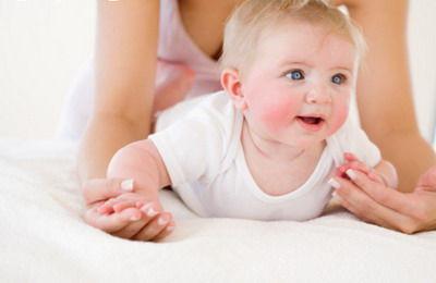 新生儿湿疹可以用母乳洗脸吗3