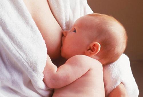 新生儿湿疹可以用母乳洗脸吗4