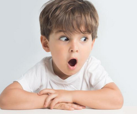 想让孩子活泼开朗惹人爱?家长要做好这3件事!