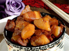 红烧肉炖土豆的做法最正宗的做法