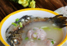 鲫鱼怎么做给宝宝吃