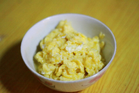 缤纷蛋炒饭的做法3