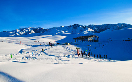 冬天滑雪哪里好玩 这些地方滑雪体验超级棒