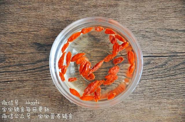 清热化痰、生津润燥,这碗汤秋季常备!