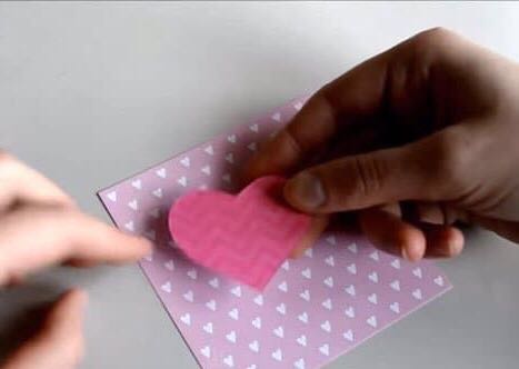 母亲节爱心彩色丝带卡片制作方法1