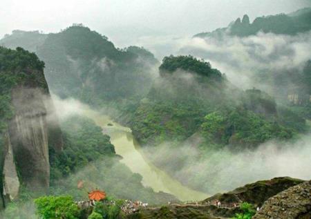 满江红题南京夷山驿古诗翻译