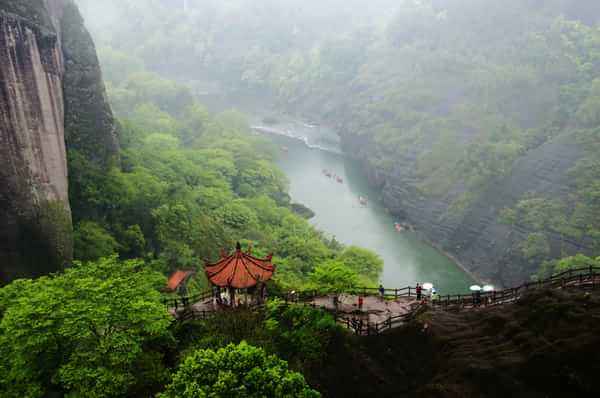 满江红题南京夷山驿古诗赏析