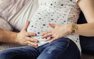 怀孕几个月的时候会出现水肿 孕妇水肿会影响到胎儿吗
