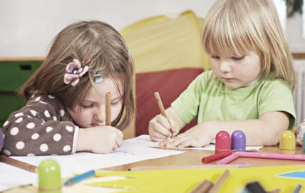 第一次送孩子幼儿园说说 孩子幼儿园开学第一天心情感慨