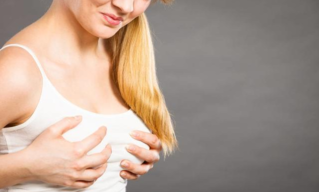 产后乳腺炎可以哺乳吗 得了乳腺炎怎么护理乳房
