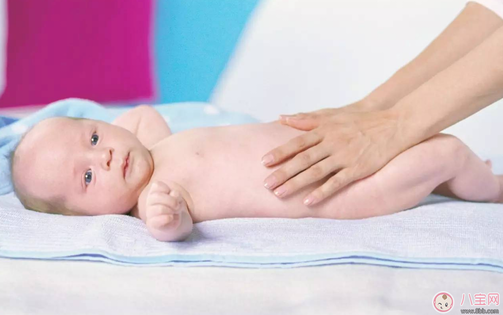 给早产儿宝宝抚触按摩的方法有哪些 怎么给早产宝宝按摩做操抚触